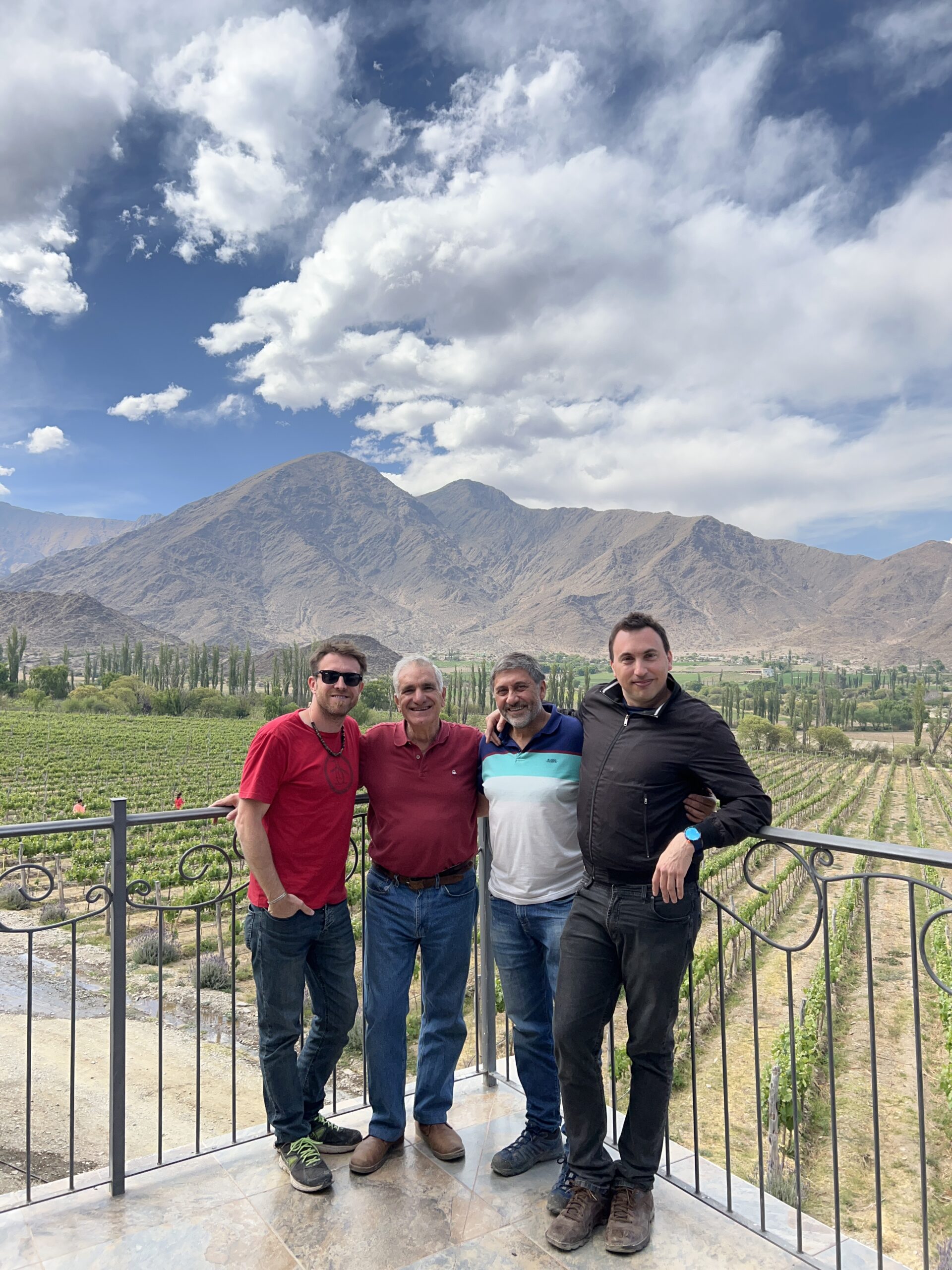 BODEGA PUNA. TECNOLOGÍA, SAPIENCIA Y CALIDAD EN VINOS ORIENTADO AL TURISTA EN CACHI