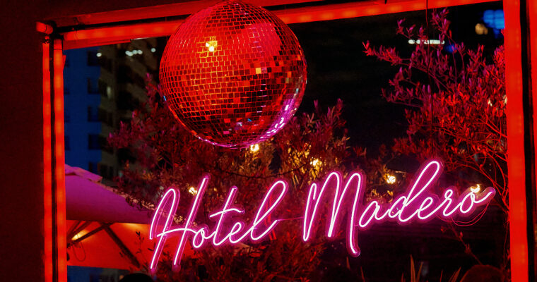 Rooftop Halloween en Hotel Madero